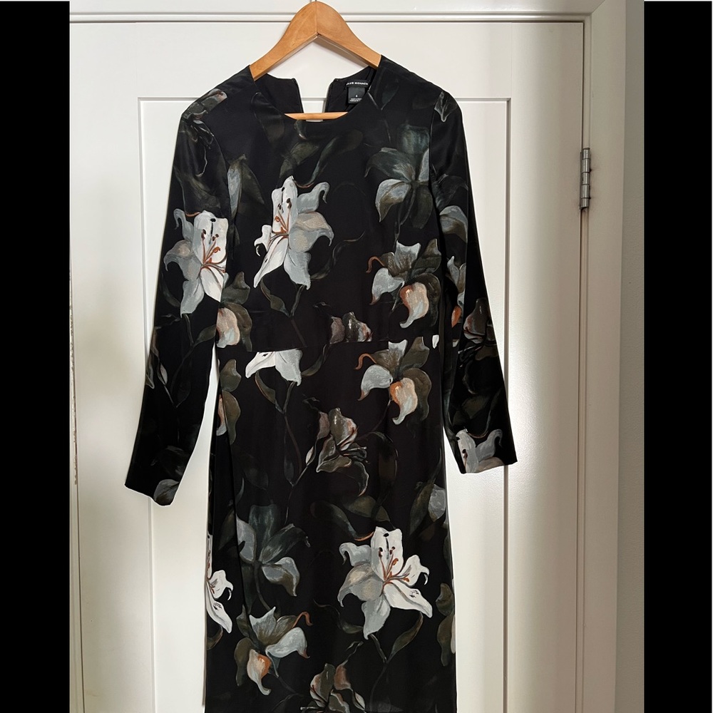Silk dress. Club Monaco
